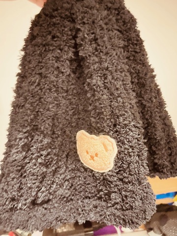 It is a handmade gift from Shiyuan, very touched when I received this hat.